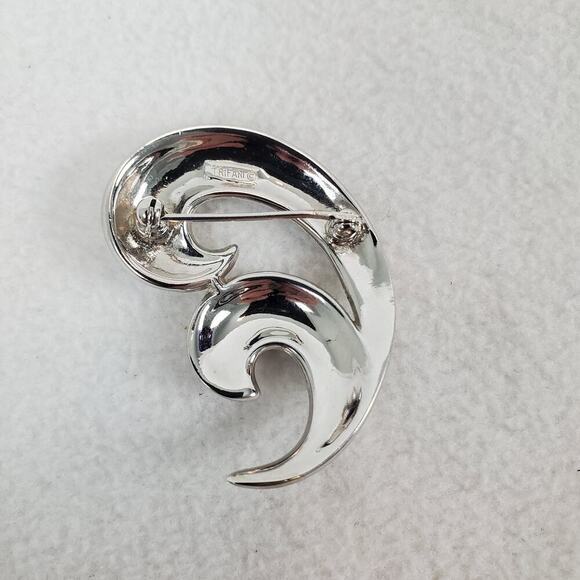 Vintage Trifari Brooch Silver Tone Swirl Pin Wave Mid Century - Picture 6 of 8